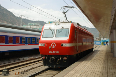 Chengdu to Lhasa Railway
 Hero