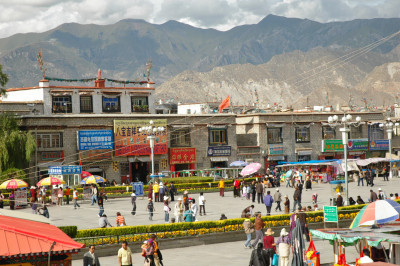 Tibet
 Hero
