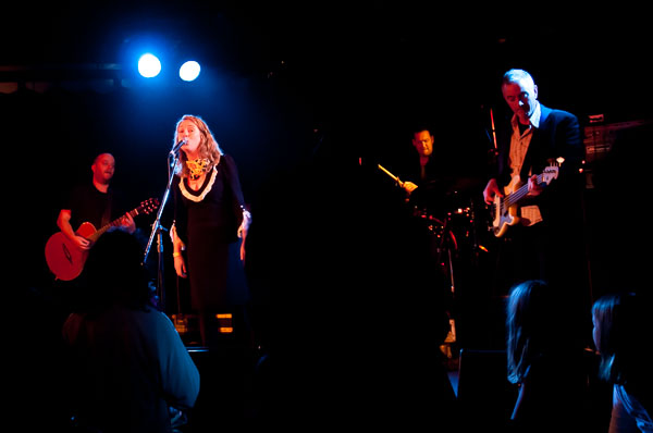 Frente live at The Corner Hotel, Richmond Melbourne
 Hero