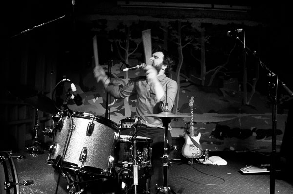 Liam Finn at the Workers club
 Hero
