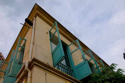 Clarke Quay, Singapore
 Hero