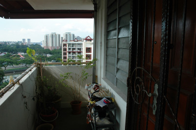 Kampong Kayu
 Hero
