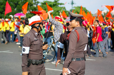 Yellow Shirts, 25 March